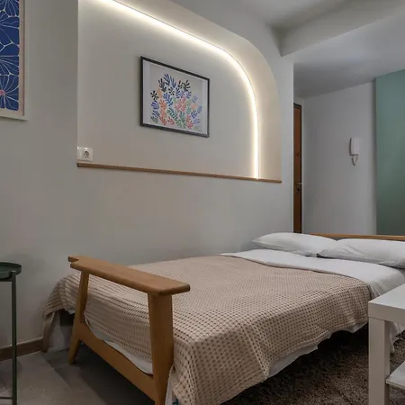 Vibe Family Comfort Салоники