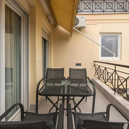 Vibe Family Comfort Апартаменты *